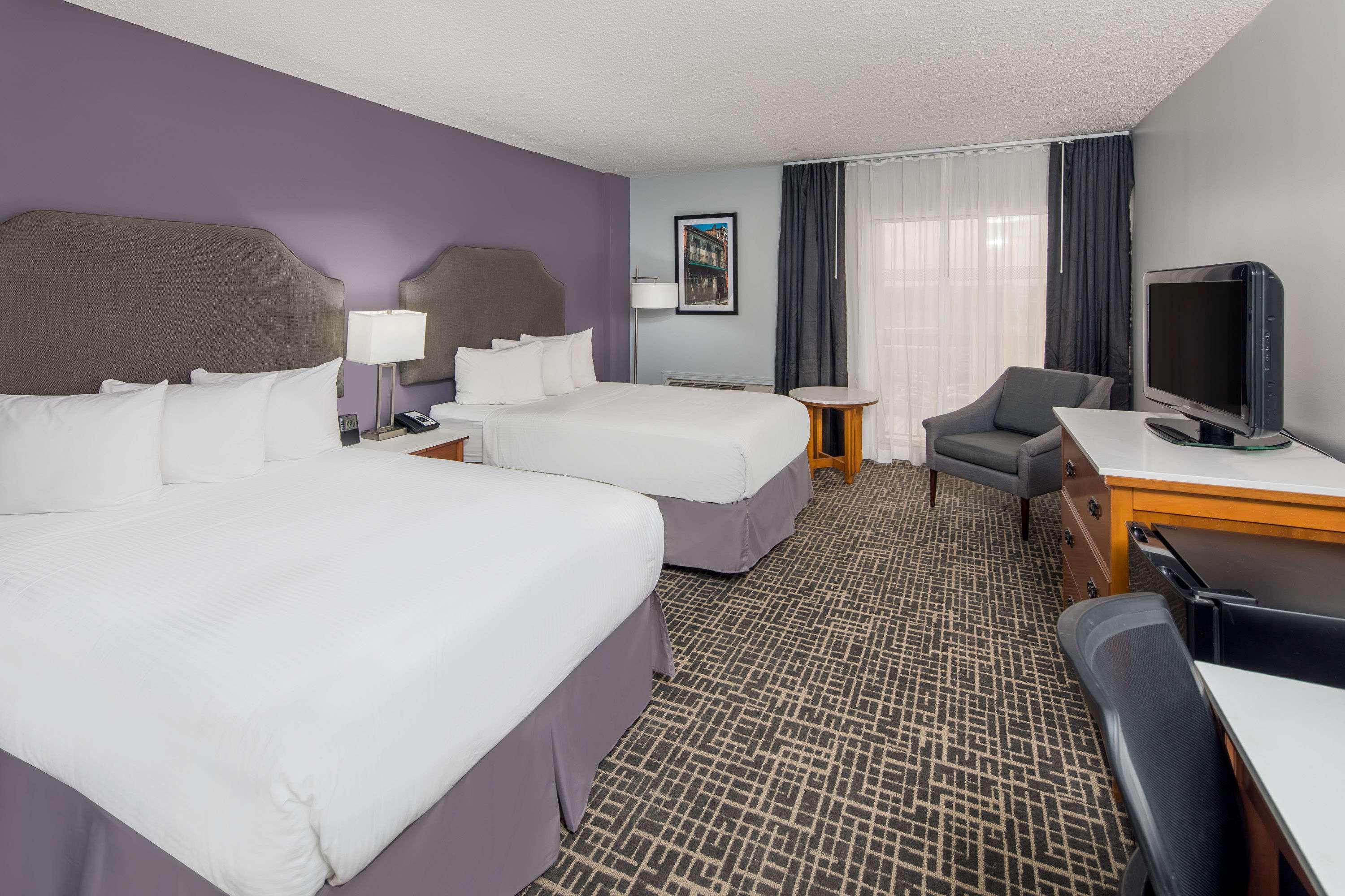 Отель Wyndham Garden New Orleans Airport Метейри Экстерьер фото