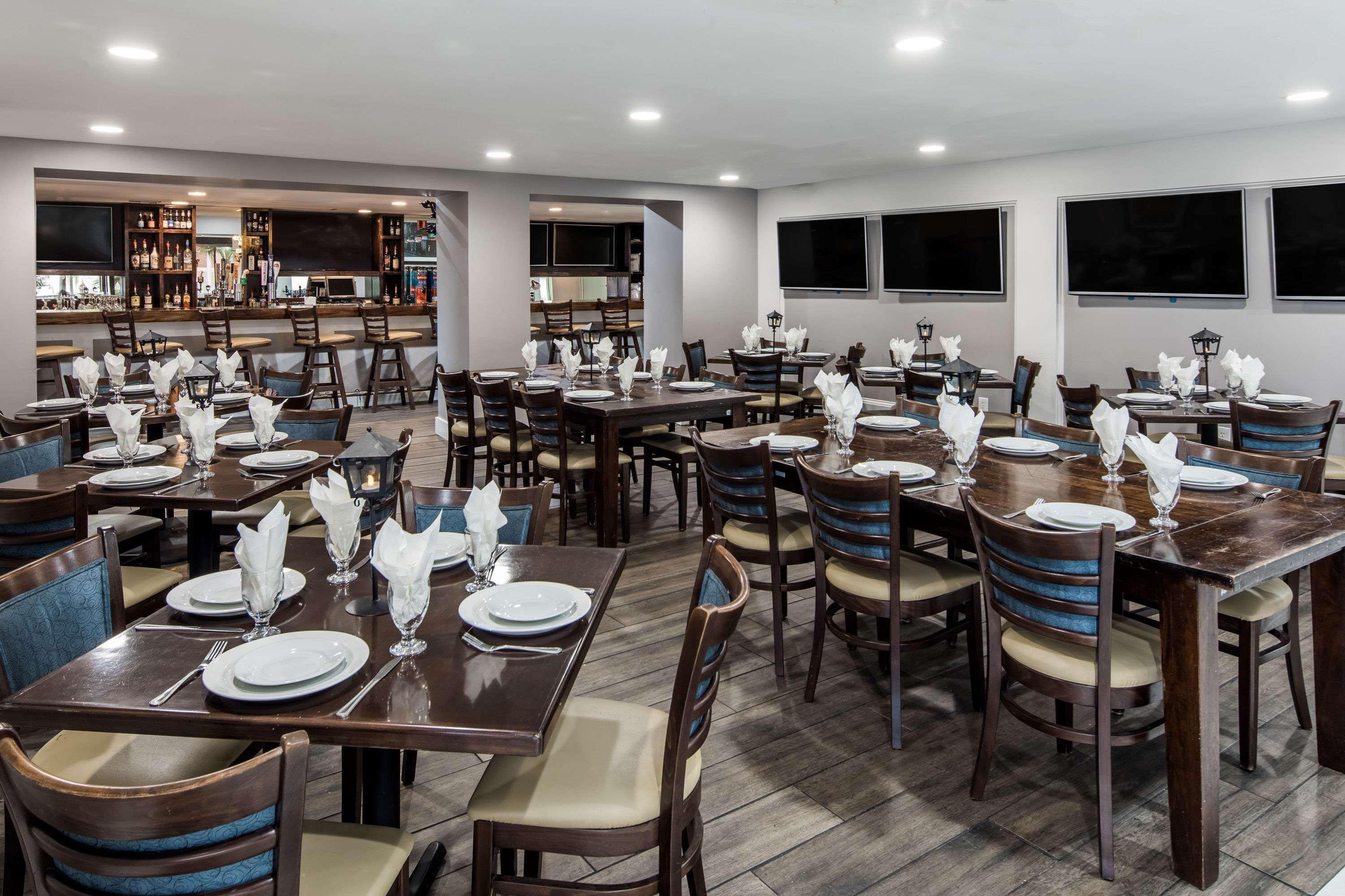 Отель Wyndham Garden New Orleans Airport Метейри Экстерьер фото