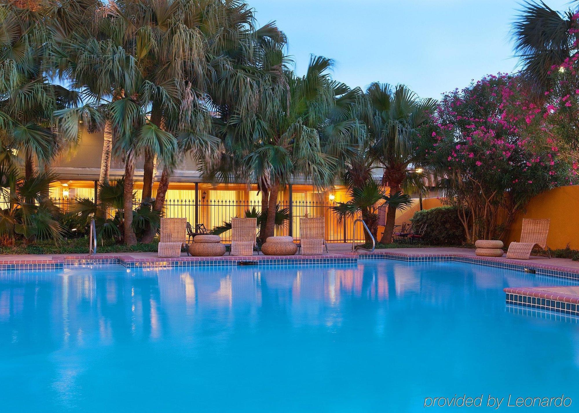 Отель Wyndham Garden New Orleans Airport Метейри Экстерьер фото